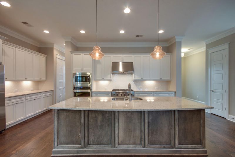 7824 Farr St, Charleston, SC 29492