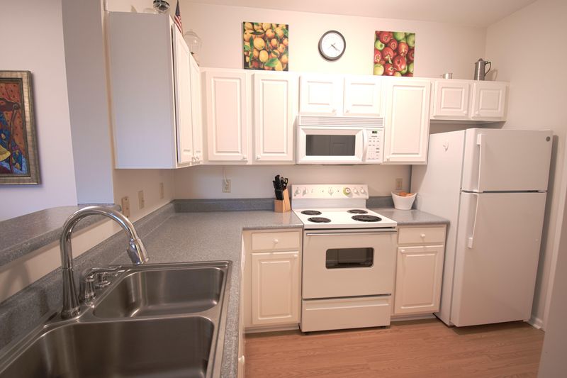 1600 Long Grove Dr #625, Mount Pleasant, SC 29464