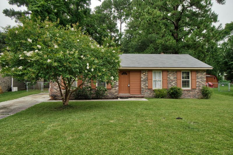 611 Brailsford Blvd, Summerville, SC 29485