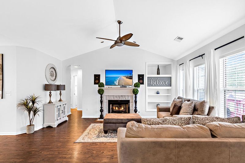 1021 Tyron Cir, Charleston, SC 29414