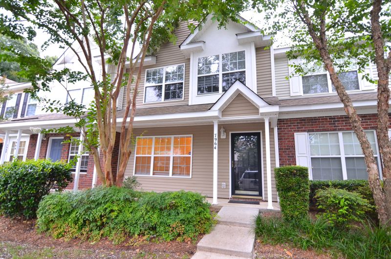 7964 Shadow Oak Dr, North Charleston, SC 29406