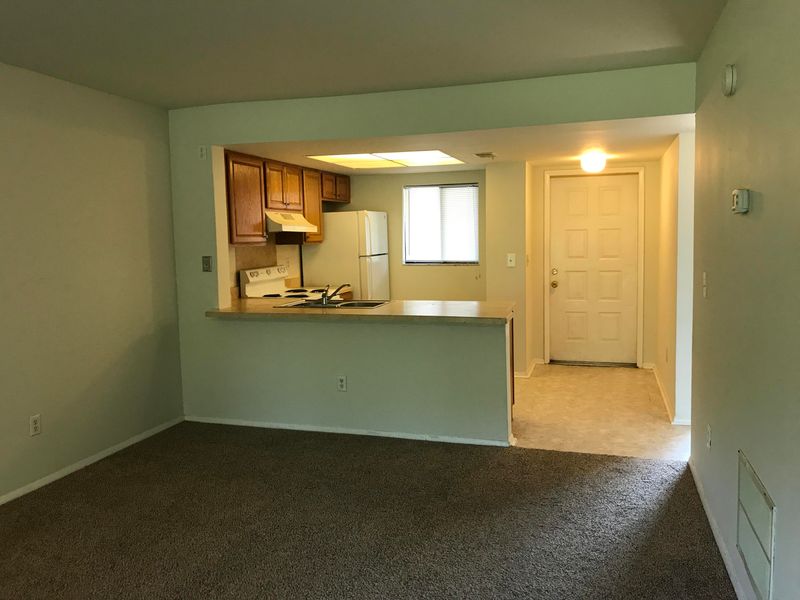 2166 Bees Ferry Rd #G, Charleston, SC 29414
