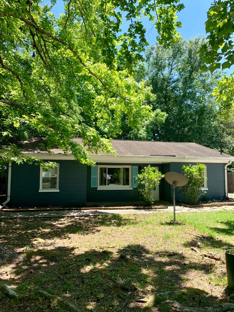 1561 Mulberry St, Charleston, SC 29407