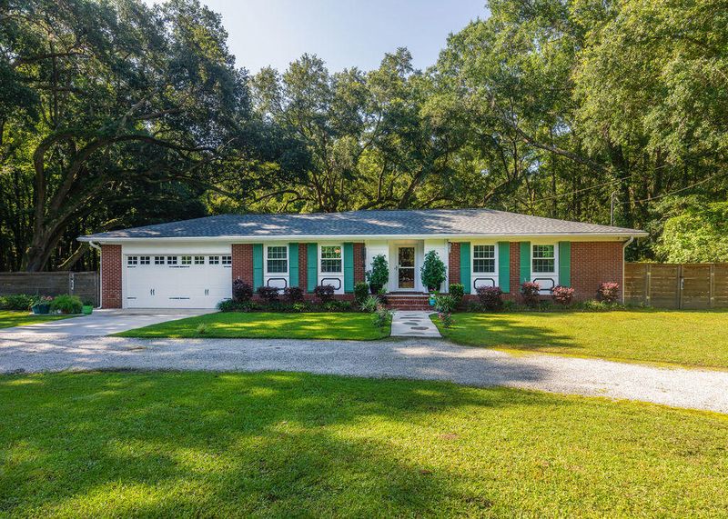 3025 Plow Ground Rd, Johns Island, SC 29455