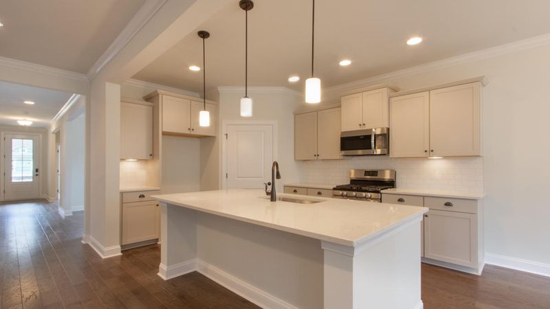536 Pontoon Rd, Huger, SC 29450