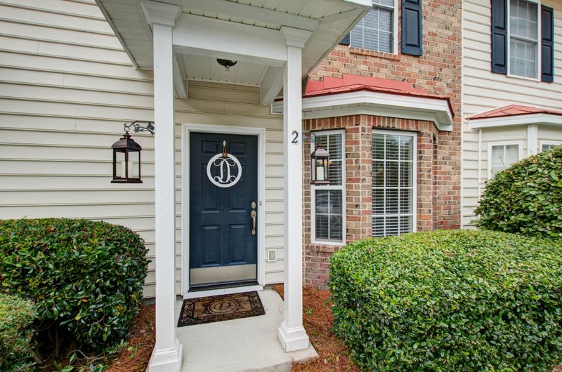 4002 Radcliffe Dr #J2, Charleston, SC 29414