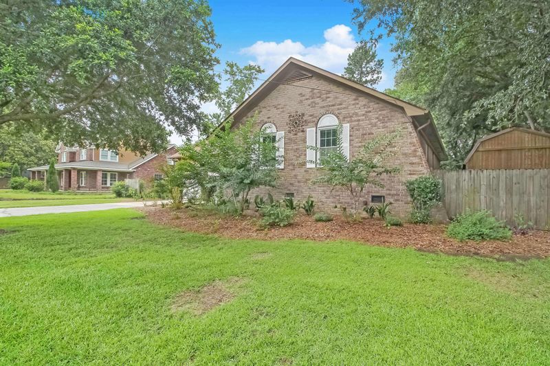 107 Azalea St, Ladson, SC 29456