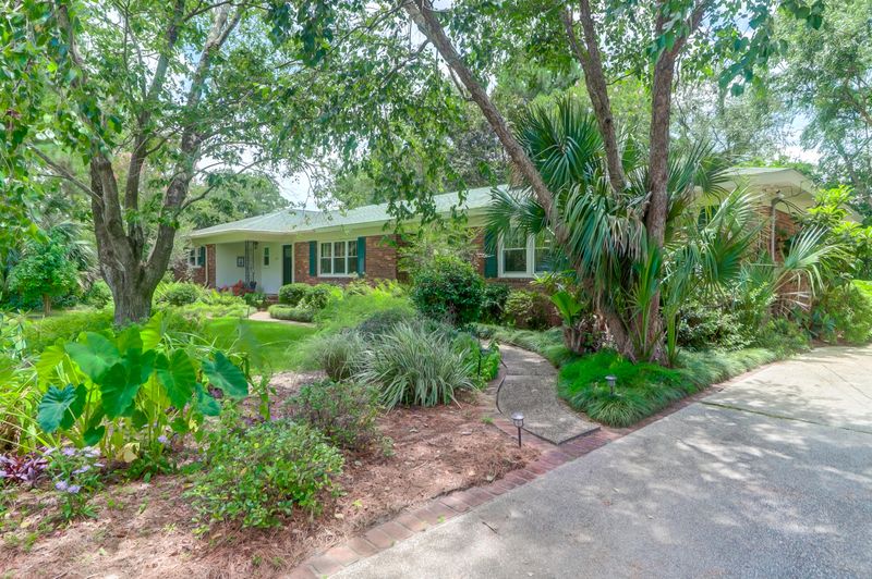 1057 Northbridge Dr, Charleston, SC 29407
