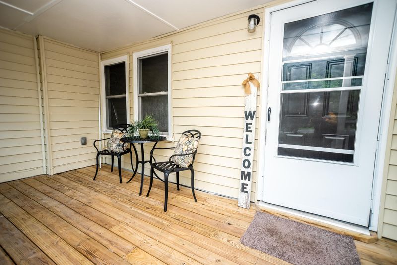 5431 Crown Ave, North Charleston, SC 29406