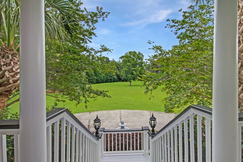 2577 Royal Oak Dr, Johns Island, SC 29455