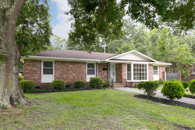 1051 Keats Rd, Charleston, SC 29407