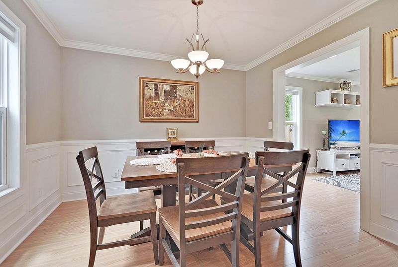 1945 Suzanne St, Johns Island, SC 29455