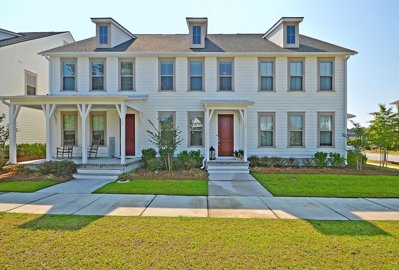 153 Great Lawn Dr, Summerville, SC 29486