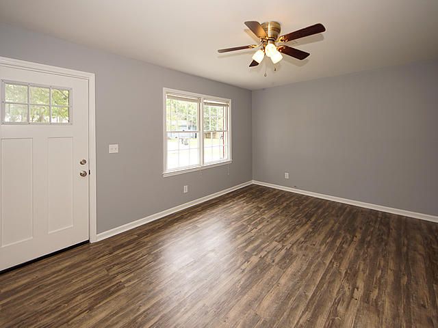 144 Red Cedar Dr, Goose Creek, SC 29445