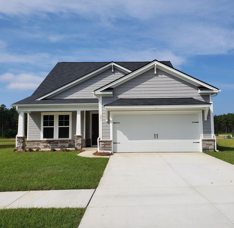 241 Bering Ln, Summerville, SC 29486