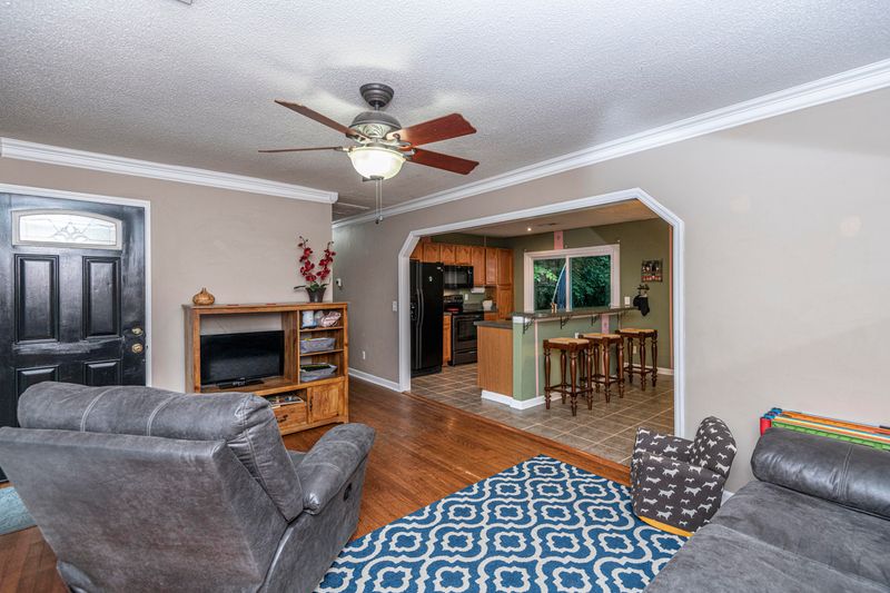 131 Pandora Dr, Goose Creek, SC 29445