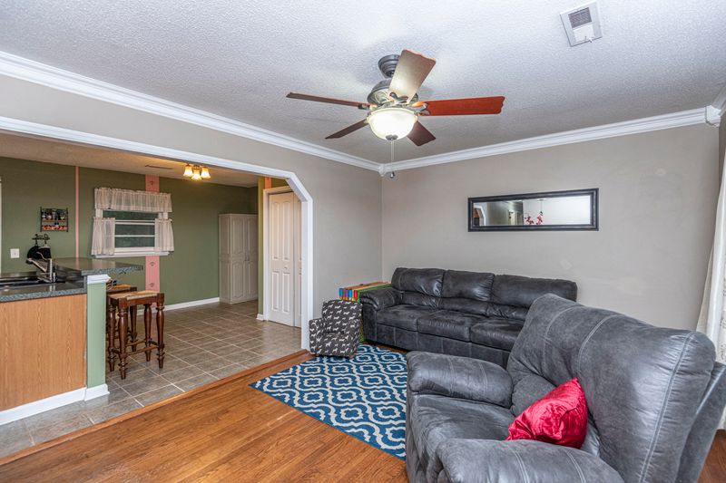 131 Pandora Dr, Goose Creek, SC 29445