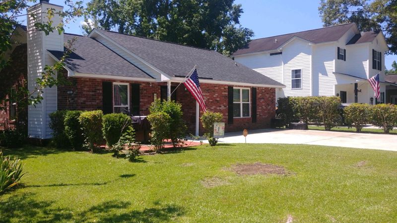 1111 Tj Ln, Summerville, SC 29486