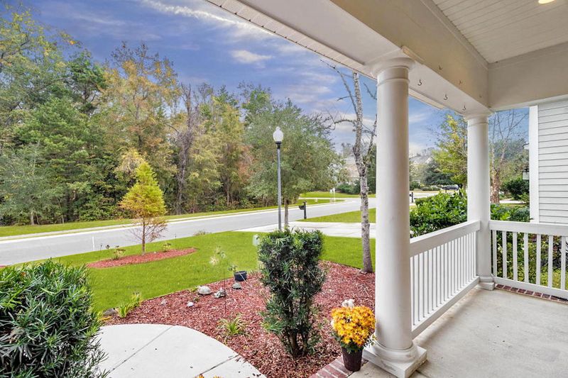 261 Carolinian Dr, Summerville, SC 29485