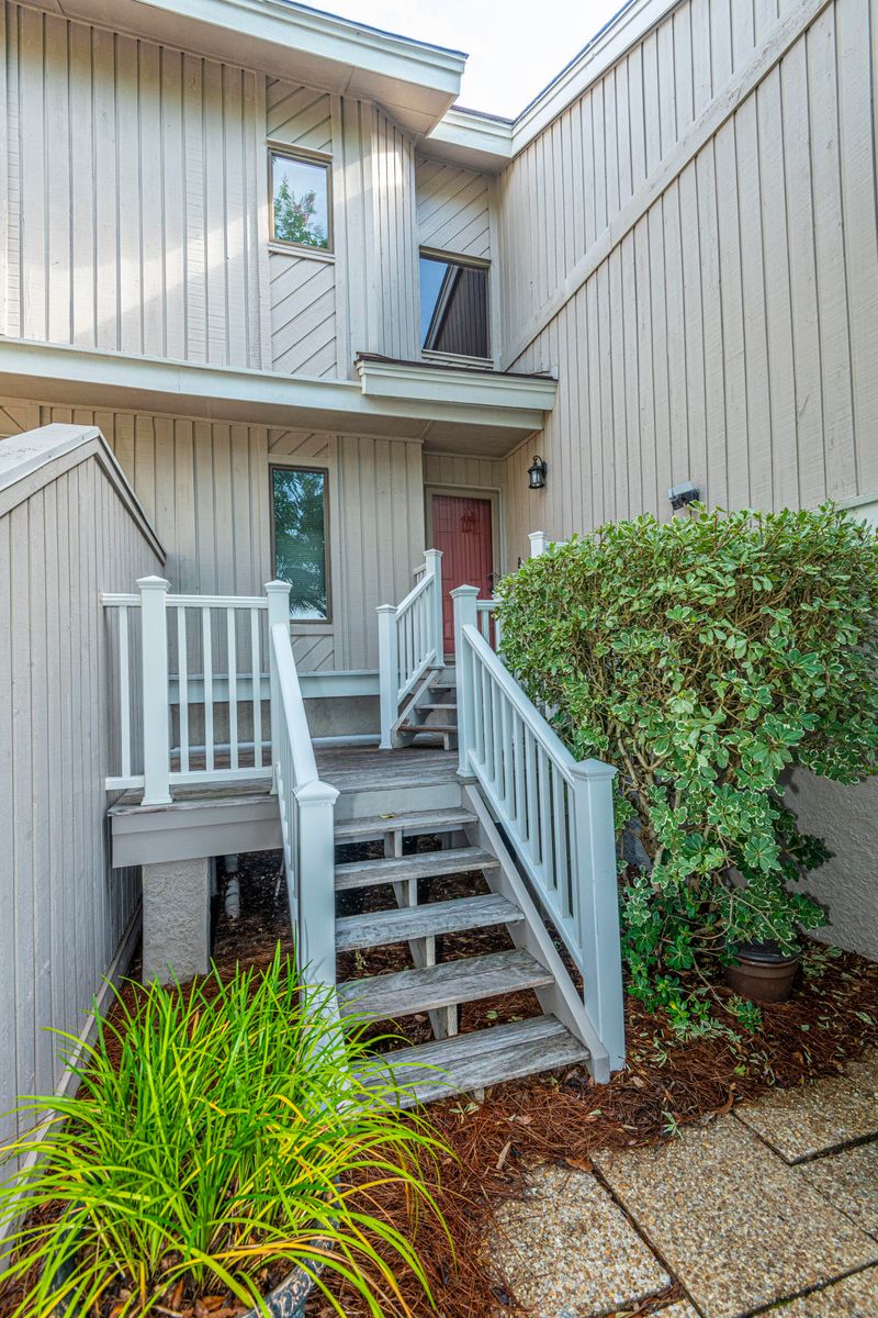 22 Racquet Club, Isle Of Palms, SC 29451