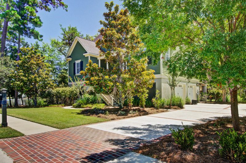 1876 W Canning Dr, Mount Pleasant, SC 29466
