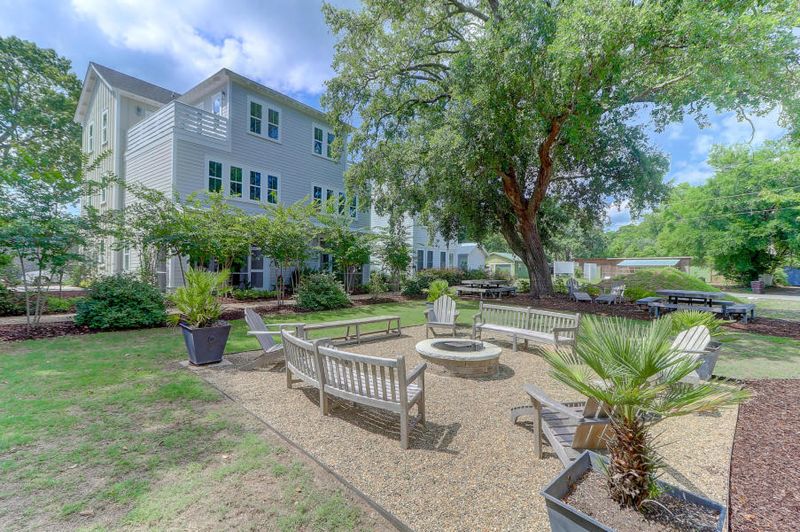 1219 Schirmer St, Mount Pleasant, SC 29464