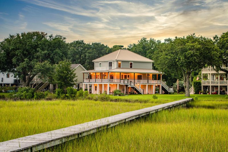 1500 Inland Ave, Charleston, SC 29412