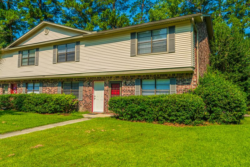 250 Luden Dr, Summerville, SC 29483