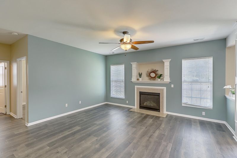 461 Green Park Ln, Goose Creek, SC 29445