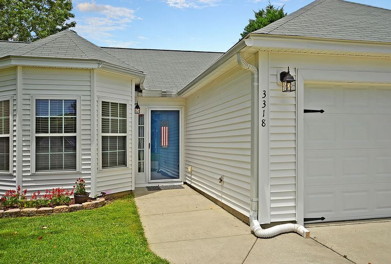 3318 Lindner Ln, Mount Pleasant, SC 29466