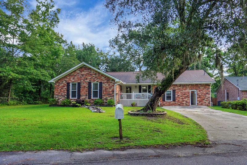 1223 Edward Dr, Moncks Corner, SC 29461