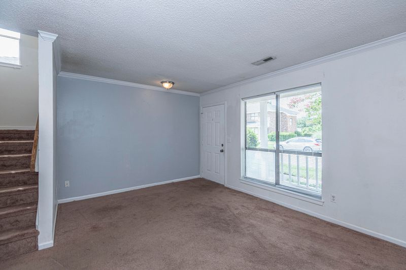 1421 Dove Run Dr #D, Charleston, SC 29412