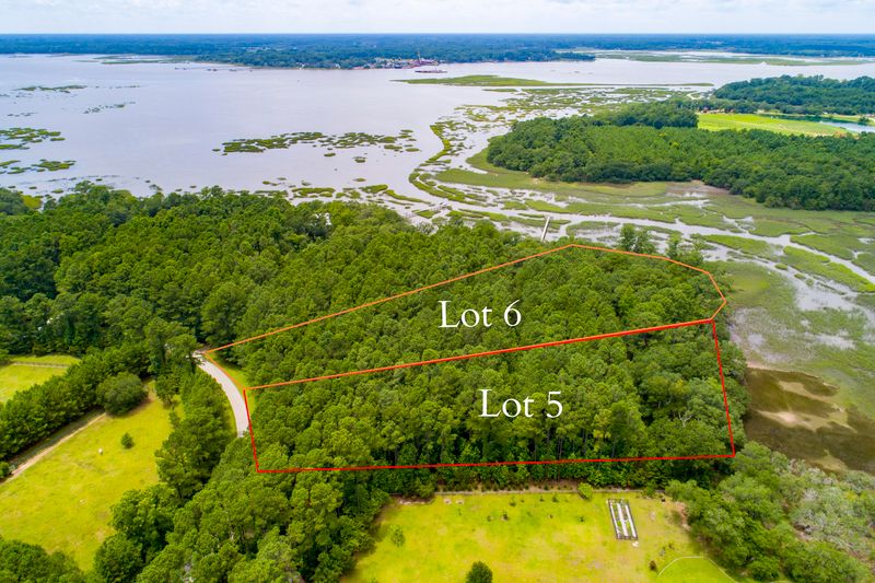 5 Polly Point Rd, Wadmalaw Island, SC 29487