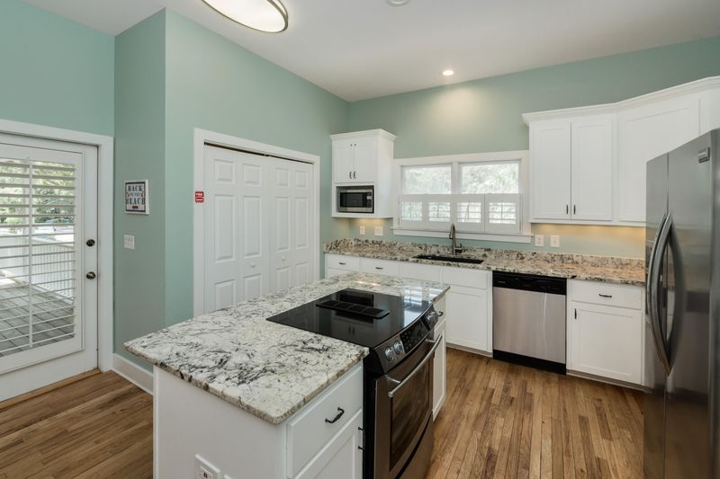24 Atlantic Beach Ct, Kiawah Island, SC 29455