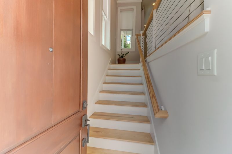 68 12 South St, Charleston, SC 29403
