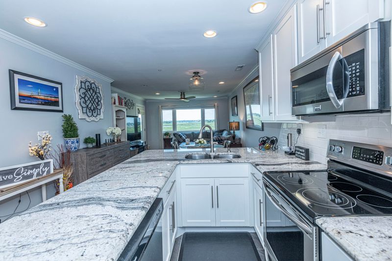 165 W Mariners Cay Dr, Folly Beach, SC 29439