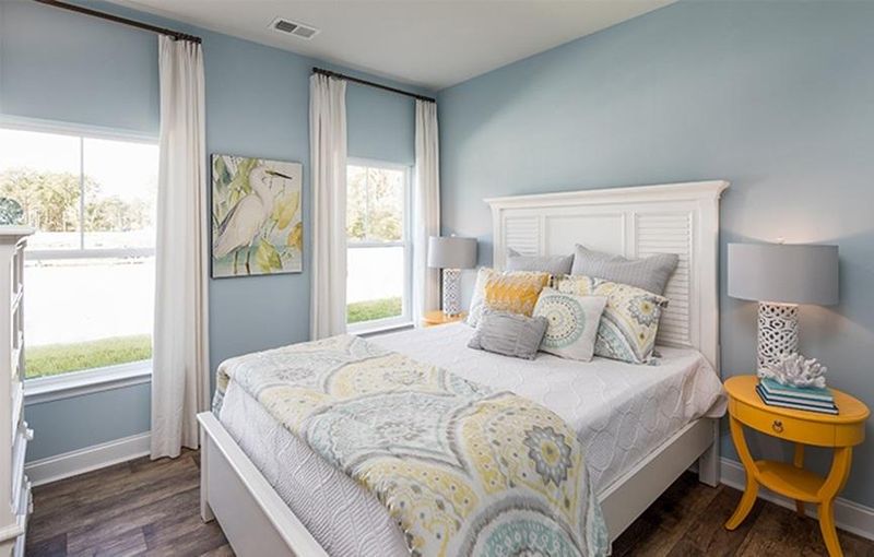 6044 Coral Berry Dr, Hanahan, SC 29410