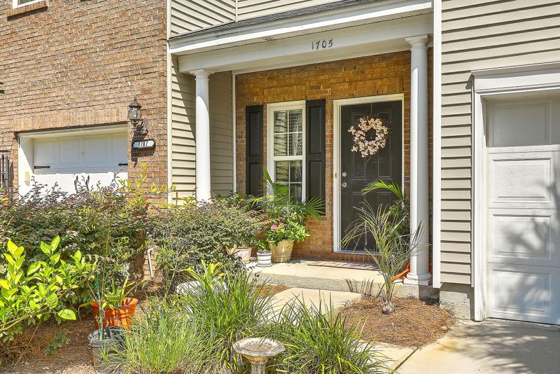 1705 Restoration Ct, Charleston, SC 29414