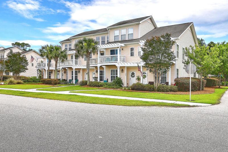1751 Brittlebush Ln, Johns Island, SC 29455