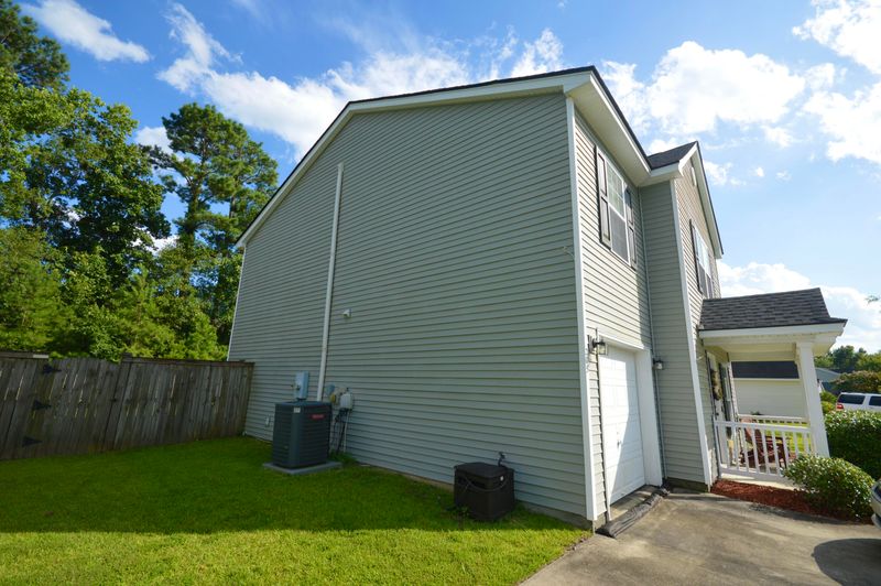 205 Border Rd, Goose Creek, SC 29445