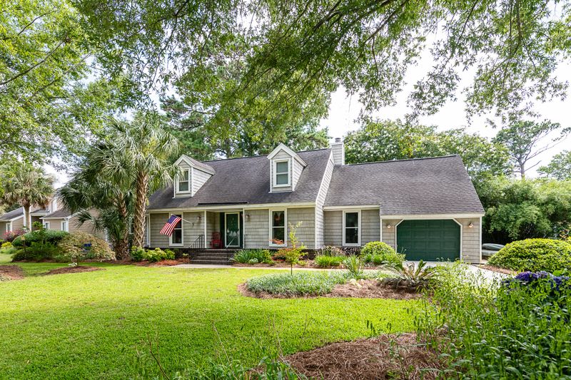 969 Mooring Dr, Charleston, SC 29412
