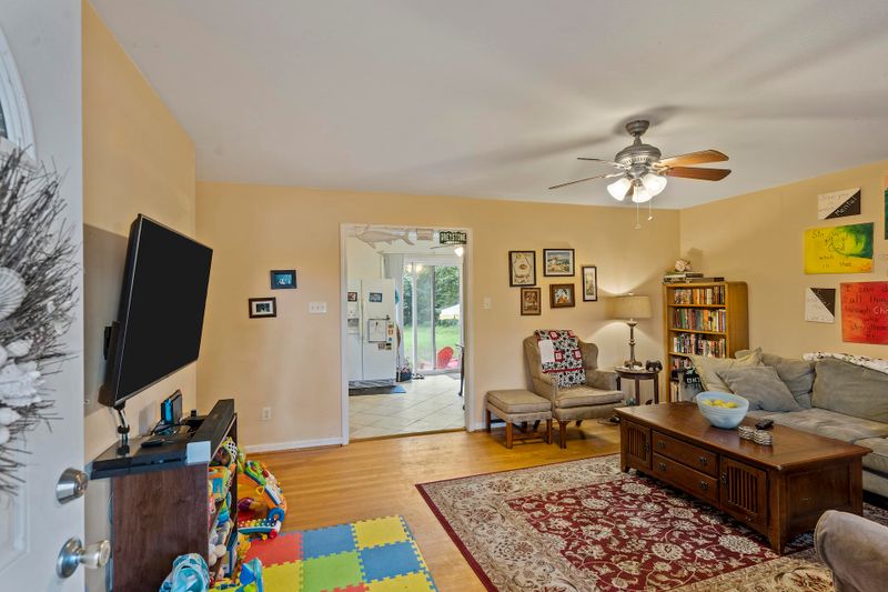 1303 Camp Rd, Charleston, SC 29412