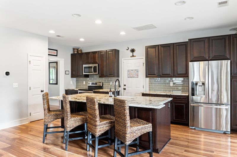 1466 Ashley Gardens Blvd, Charleston, SC 29414