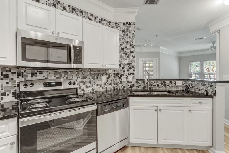 1517 Telfair Way, Charleston, SC 29412