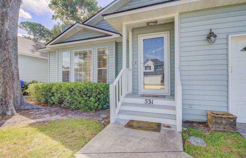 531 Beechcraft St, Charleston, SC 29407