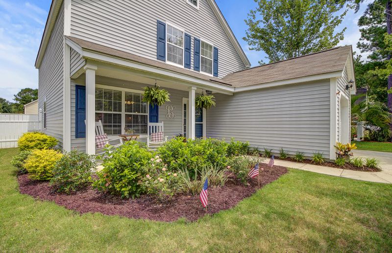 1104 Waters Inlet Cir, Charleston, SC 29492