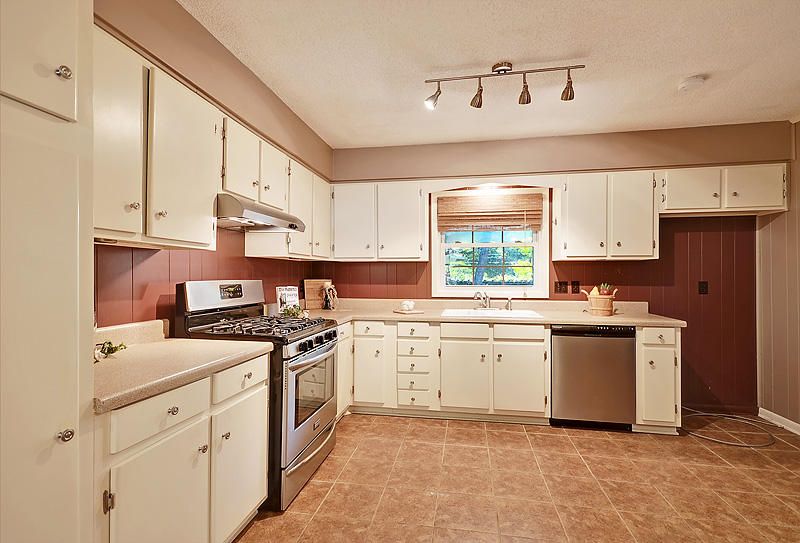 628 Highwood Cir, Charleston, SC 29412