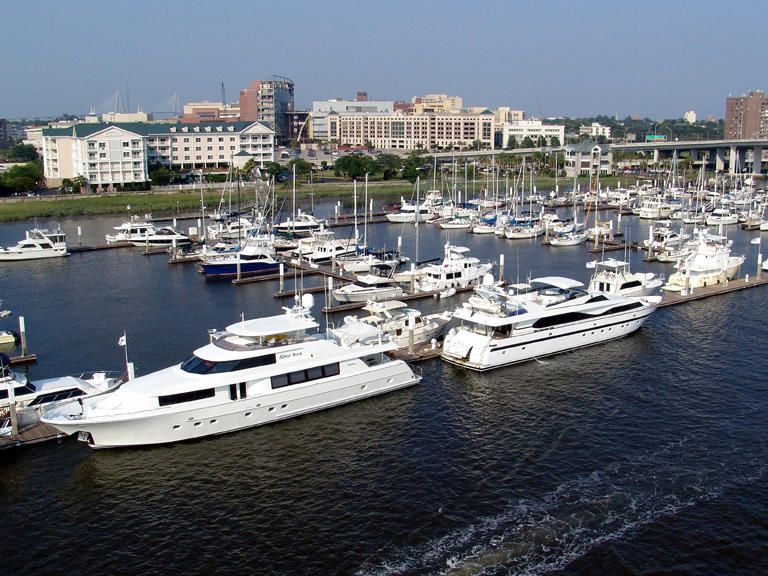 33 Lockwood #E-3, Charleston, SC 29401