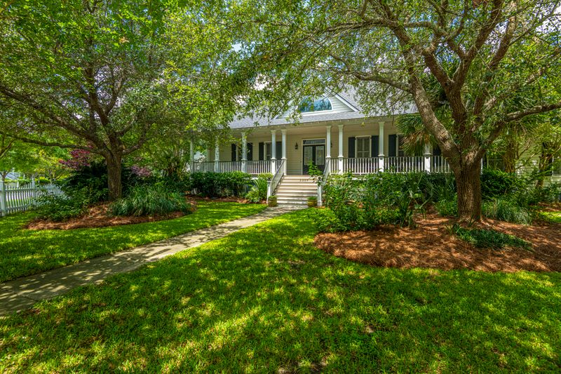 2309 Hartfords Bluff Cir, Mount Pleasant, SC 29466