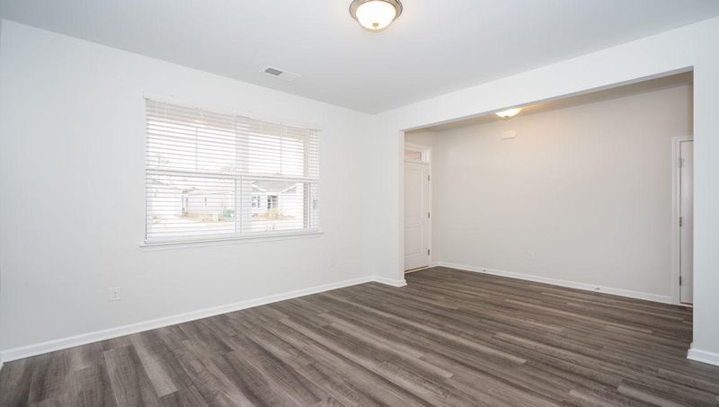 180 Greenwich Dr, Summerville, SC 29486